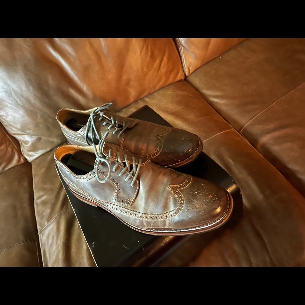 COPY - Cole Hann Wingtip dress shoe. Size 14 great condition